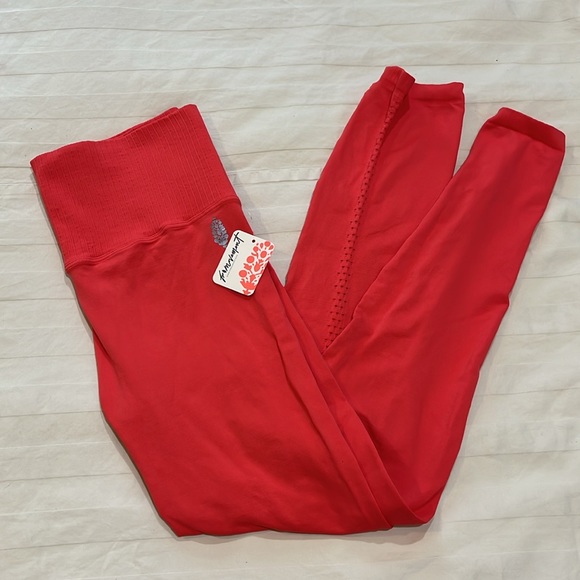 Free People NWT leggings 🔥 - Picture 2 of 4